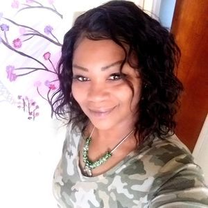 Meet your Posher, Sustra